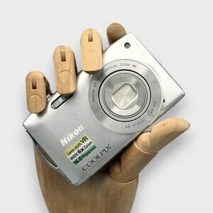 Nikon Coolpix S3300 Digital Camera | 16MP | Silver